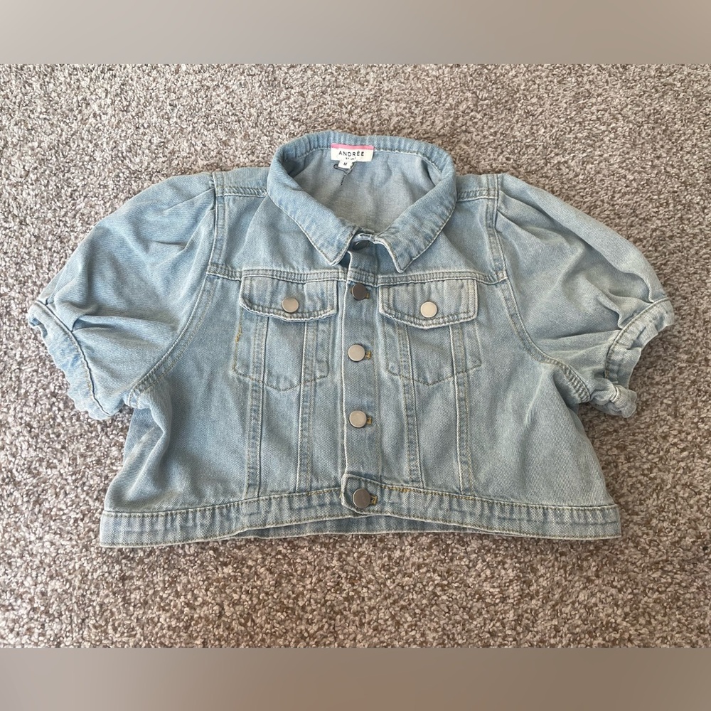 ANDREE BY UNIT Cropped Denim Jacket Top Puff Sleeve Light Wash Medium